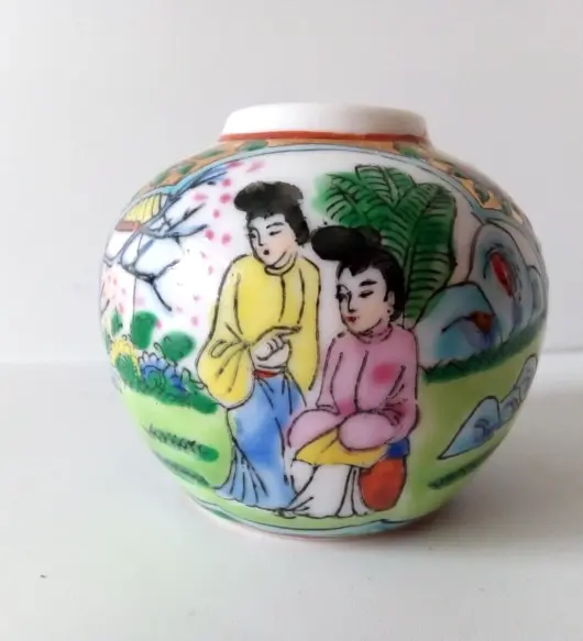 Vintage Chinese Hand-Painted Mini Porcelain Vase – 2" Collectible